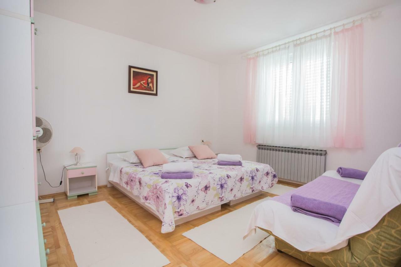 Apartmani Branko Lemac ブロダリツァ エクステリア 写真