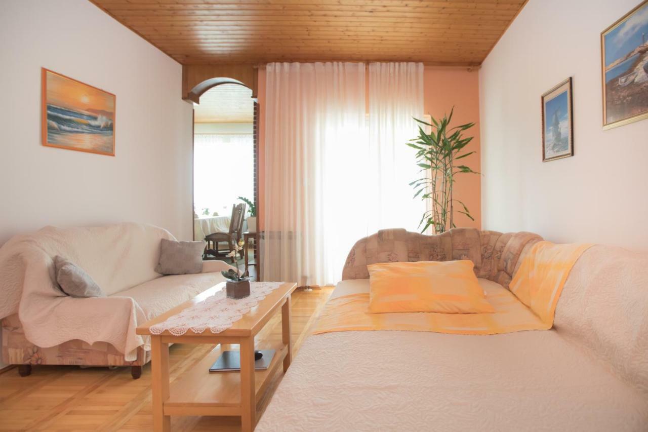 Apartmani Branko Lemac ブロダリツァ エクステリア 写真