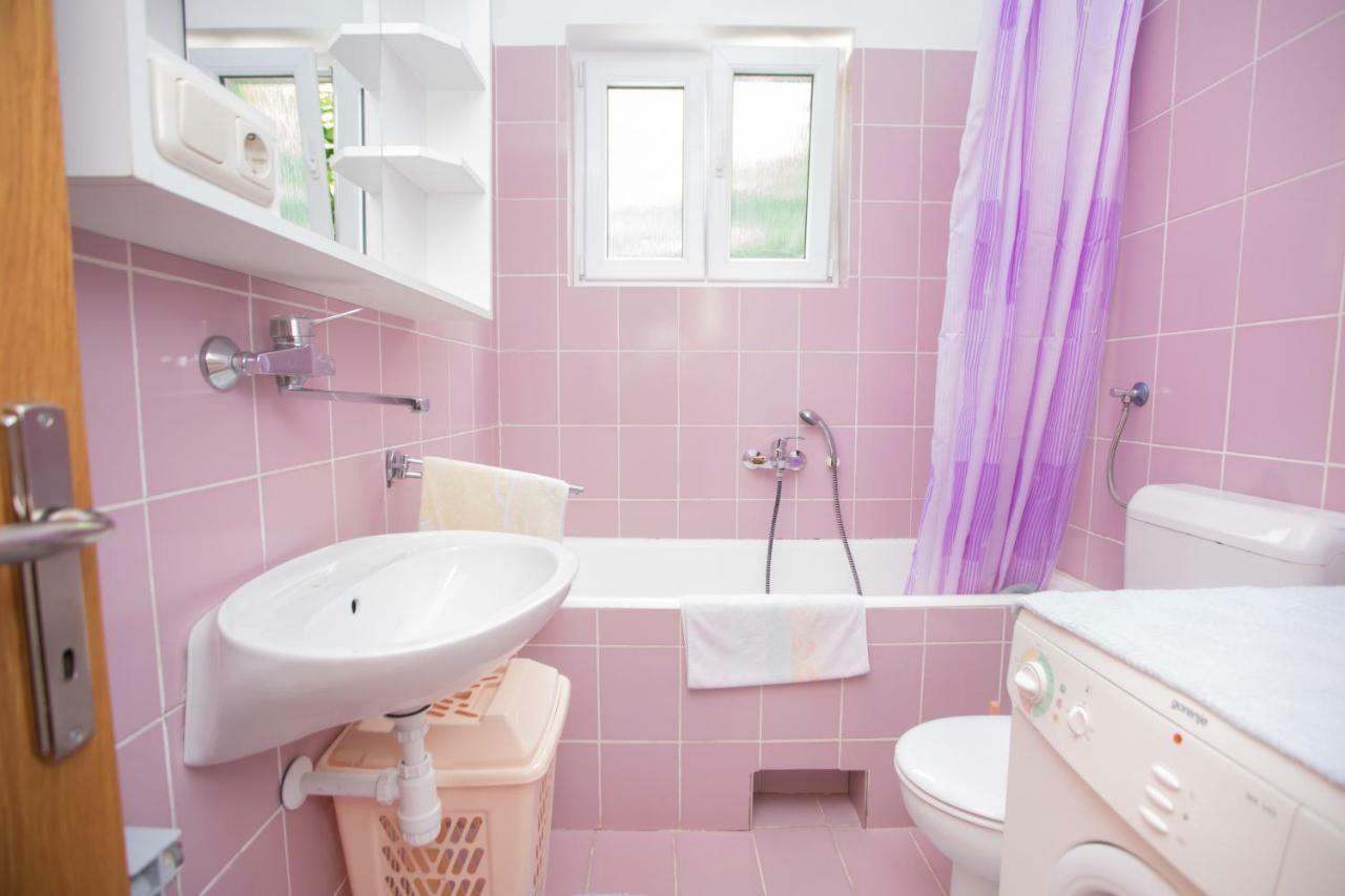 Apartmani Branko Lemac ブロダリツァ エクステリア 写真